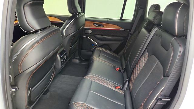 2022 Jeep Grand Cherokee 4xe Summit Reserve 4x4 with MOPAR Finishing Package & Luxury Tech V - 22967918 - 20