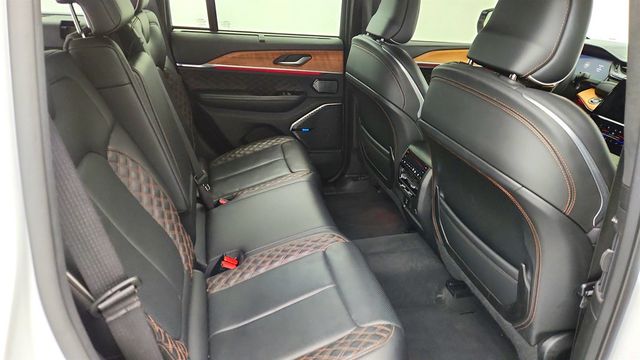 2022 Jeep Grand Cherokee 4xe Summit Reserve 4x4 with MOPAR Finishing Package & Luxury Tech V - 22967918 - 22