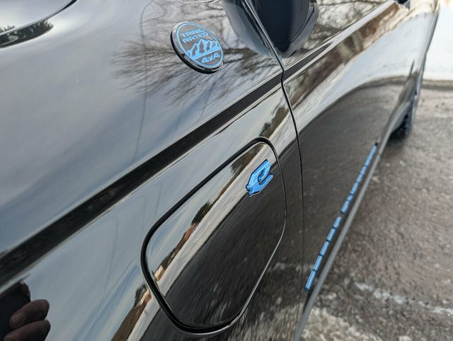 2022 Jeep Grand Cherokee 4xe TRAILHAWK MSRP $73,125  - 22976982 - 14