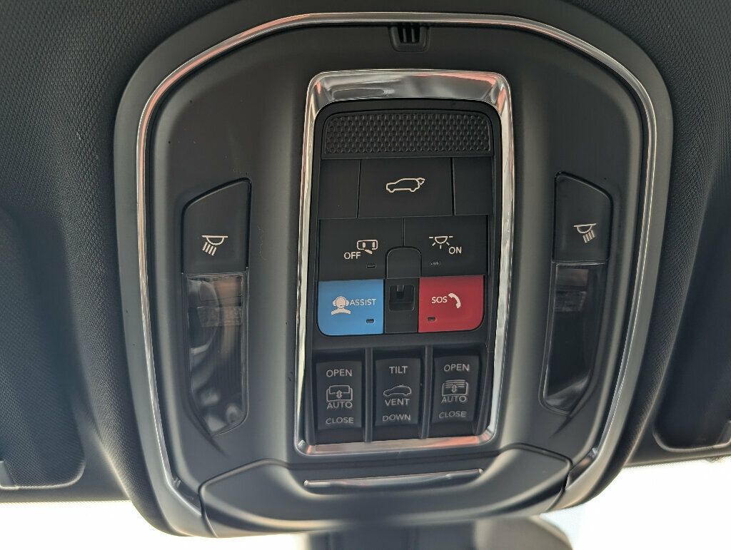 2022 Jeep Grand Cherokee 4xe TRAILHAWK MSRP $73,125  - 22976982 - 29