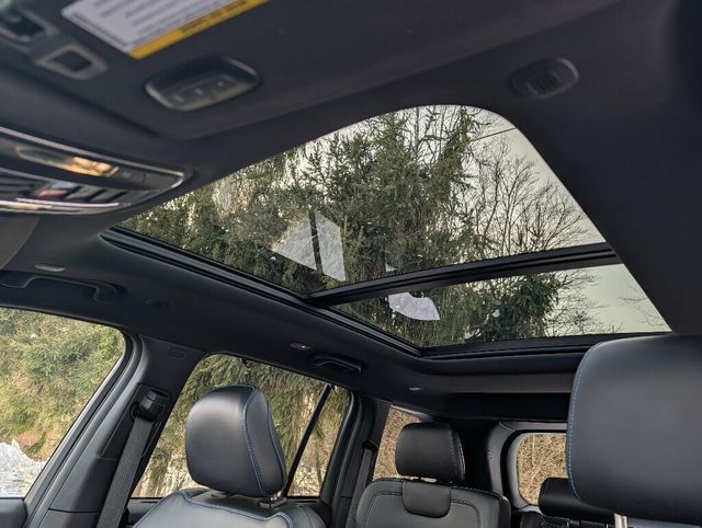 2022 Jeep Grand Cherokee 4xe TRAILHAWK MSRP $73,125  - 22976982 - 36