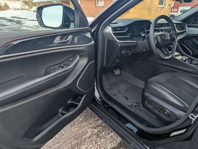 2022 Jeep Grand Cherokee 4xe TRAILHAWK MSRP $73,125  - 22976982 - 45