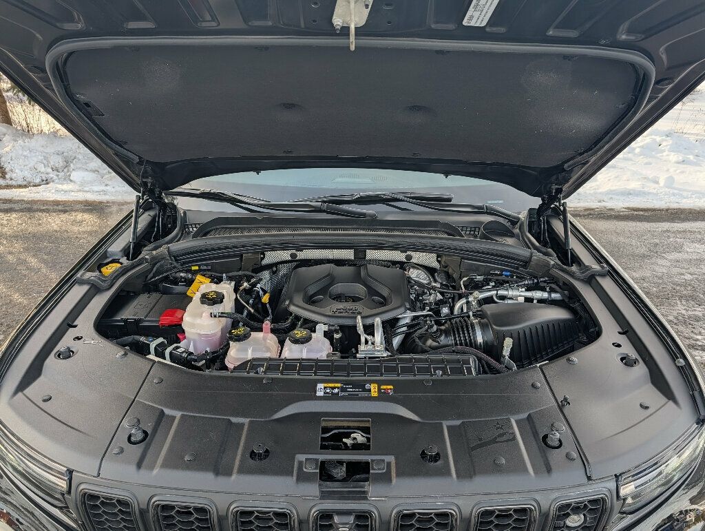 2022 Jeep Grand Cherokee 4xe TRAILHAWK MSRP $73,125  - 22976982 - 57