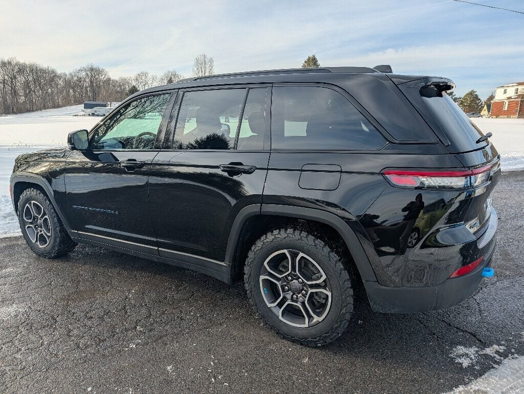 2022 Jeep Grand Cherokee 4xe TRAILHAWK MSRP $73,125  - 22976982 - 7