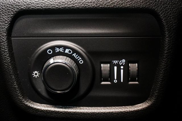 2022 Jeep Grand Cherokee L Altitude 4x2 - 22944875 - 25