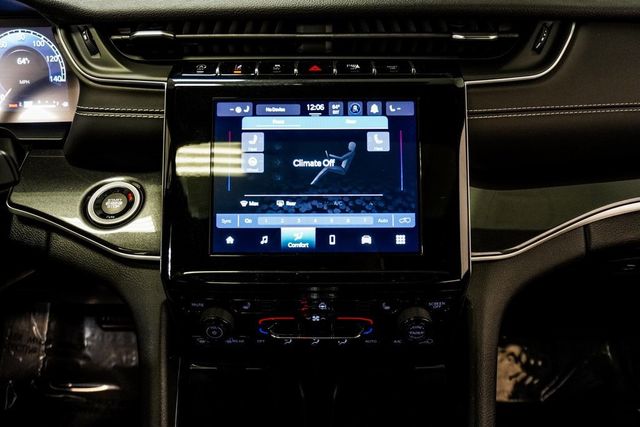 2022 Jeep Grand Cherokee L Altitude 4x2 - 22944875 - 27