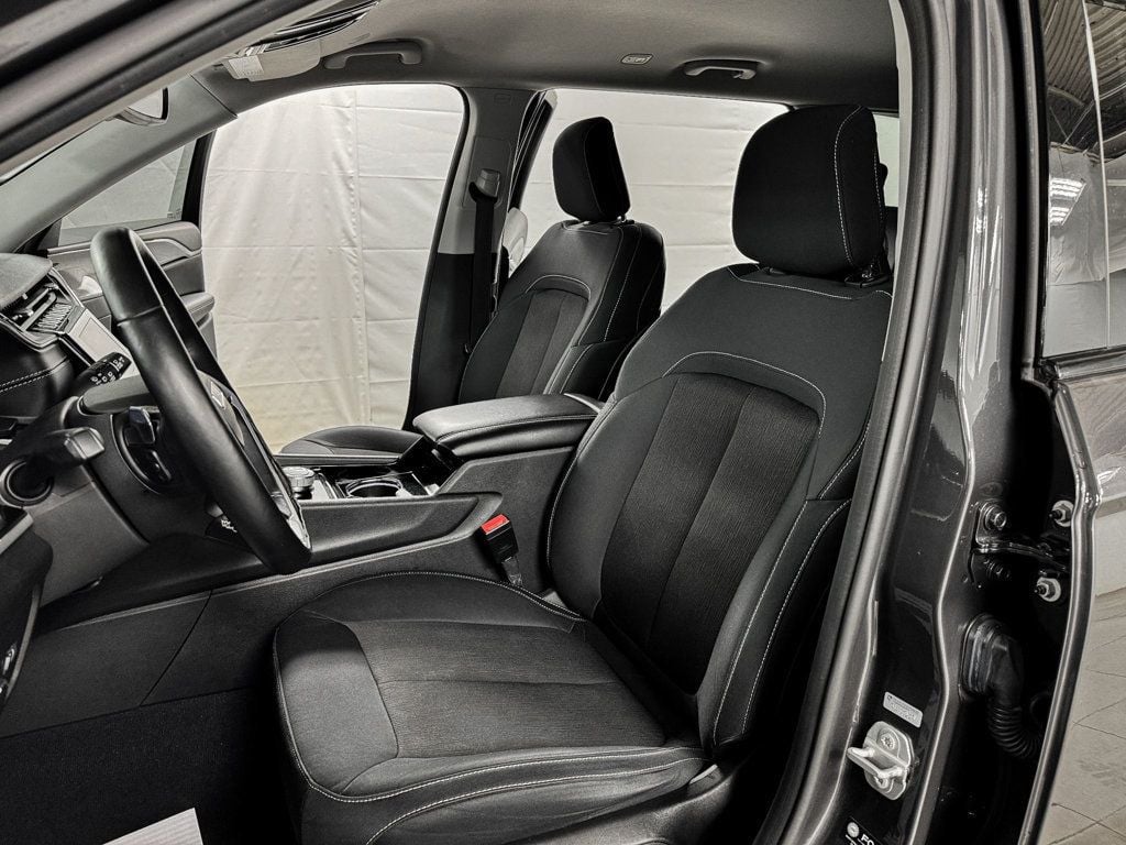 2022 Jeep Grand Cherokee Laredo photo 8