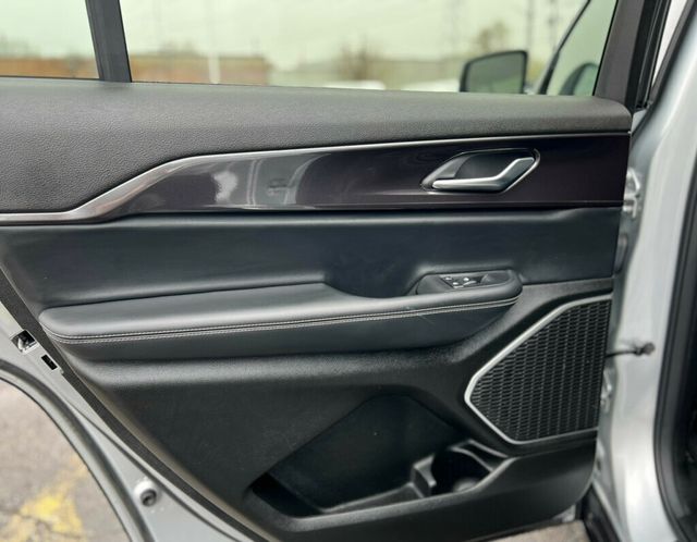 2022 Jeep Grand Cherokee L Laredo 4x4 - 22832744 - 16