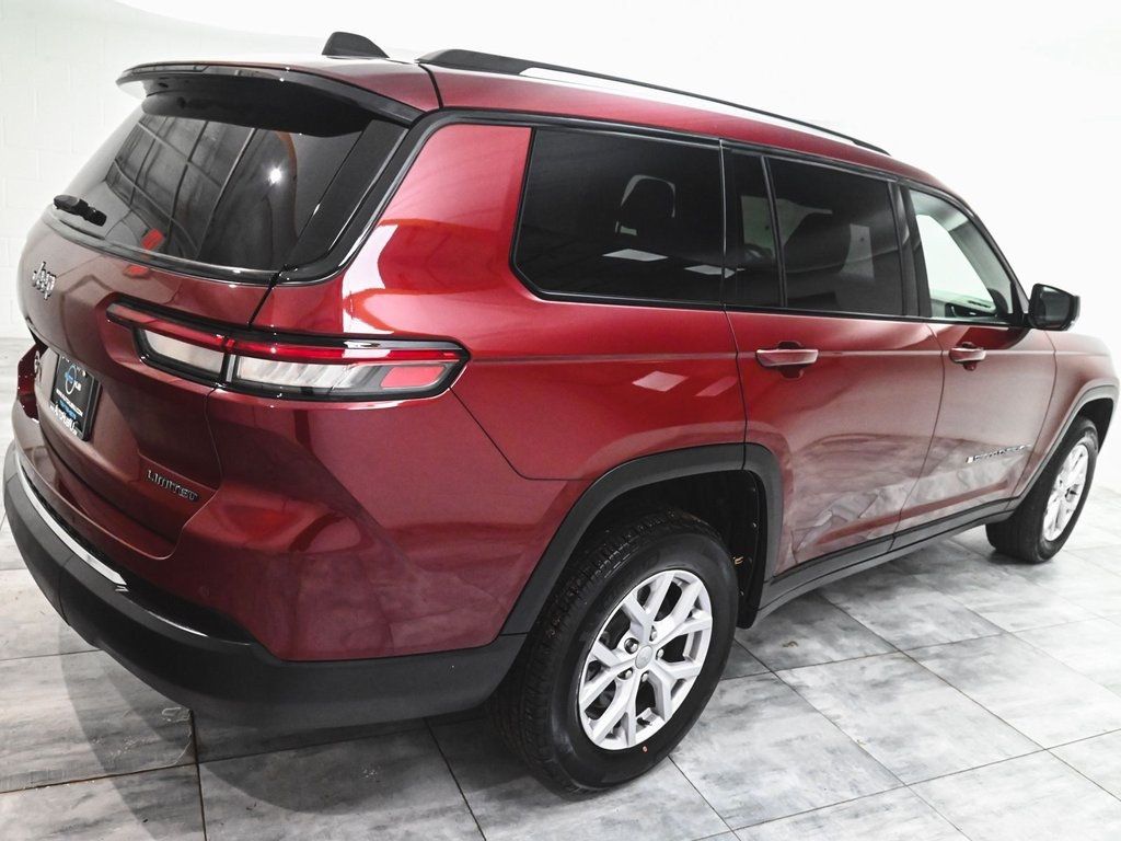 2022 Jeep Grand Cherokee Limited photo 3