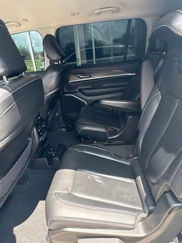 2022 Jeep Grand Cherokee L Limited 4x4 - 23042866 - 13