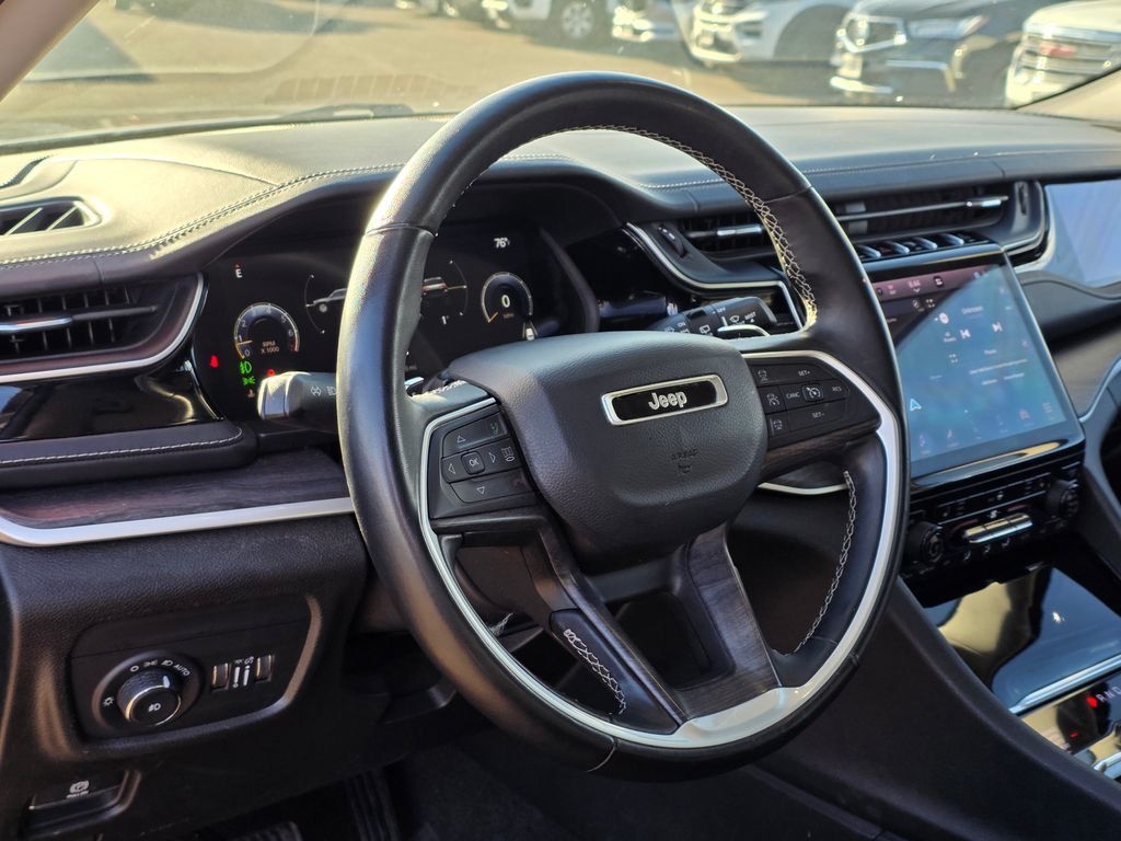 2022 Jeep Grand Cherokee L Limited 4x4 - 22998742 - 13