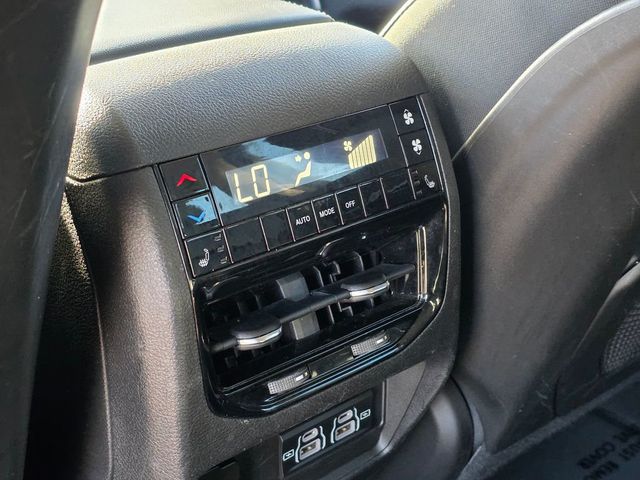 2022 Jeep Grand Cherokee L Limited 4x4 - 22998742 - 19