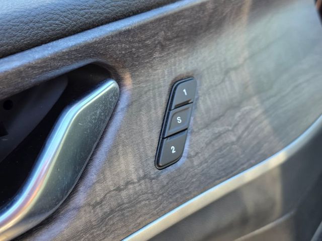 2022 Jeep Grand Cherokee L Limited 4x4 - 22998742 - 24