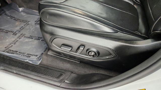 2022 Jeep Grand Cherokee L Limited 4x4 w/ Luxury Tech Group II, Dual-Pane Panoramic Sunroof - 22950721 - 11