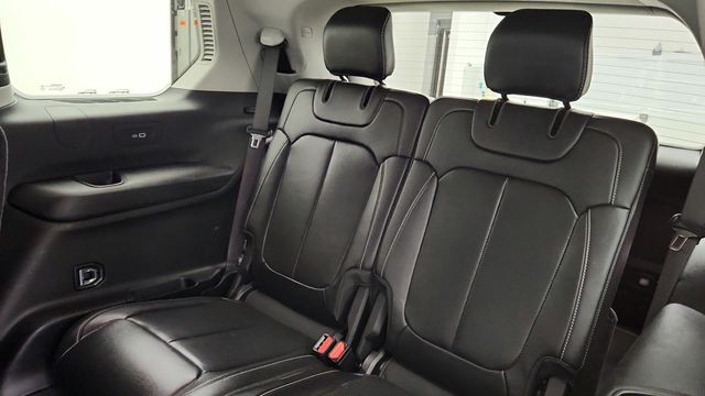 2022 Jeep Grand Cherokee L Limited 4x4 w/ Luxury Tech Group II, Dual-Pane Panoramic Sunroof - 22950721 - 21