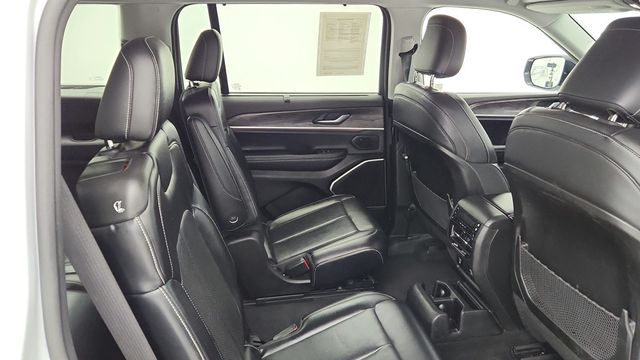 2022 Jeep Grand Cherokee L Limited 4x4 w/ Luxury Tech Group II, Dual-Pane Panoramic Sunroof - 22950721 - 23