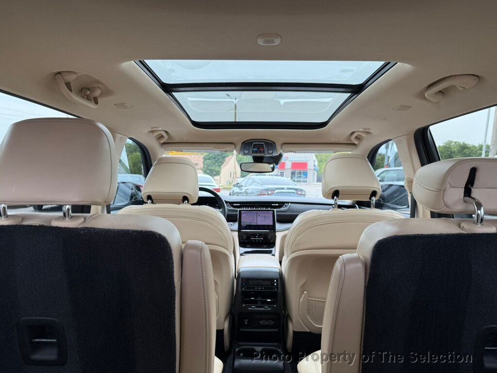 2022 Jeep Grand Cherokee Limited photo 16