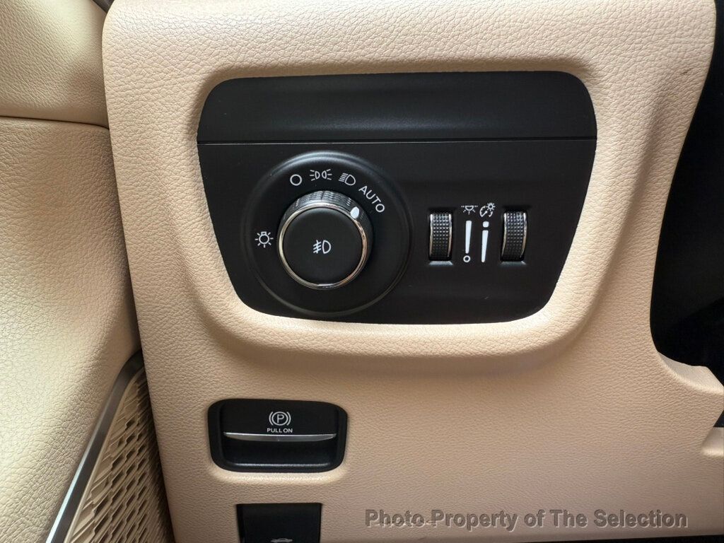 2022 Jeep Grand Cherokee Limited photo 35