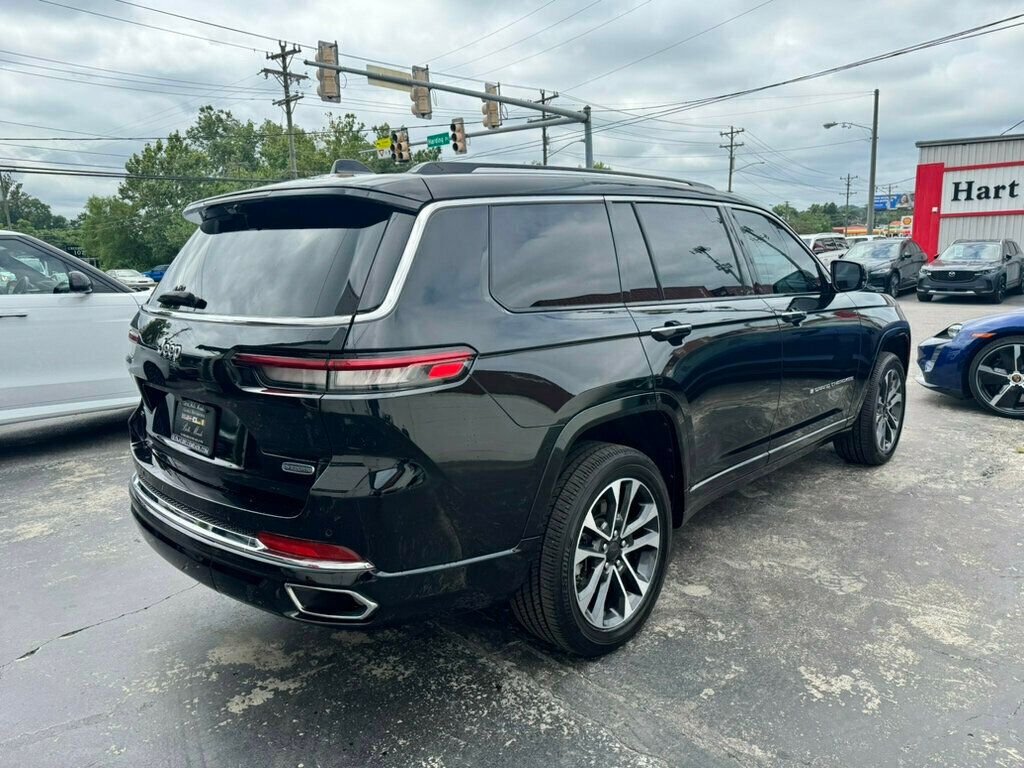 2022 Jeep Grand Cherokee Overland photo 4