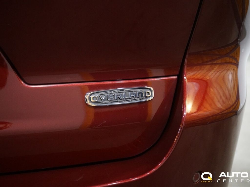 2022 Jeep Grand Cherokee Overland photo 4