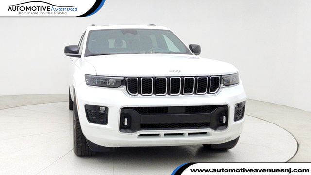 2022 Jeep Grand Cherokee L Overland 4x4 - 22948087 - 0