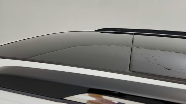 2022 Jeep Grand Cherokee L Overland 4x4 with Luxury Tech IV & Uconnect 5 10.1'' Navigation - 22948087 - 9