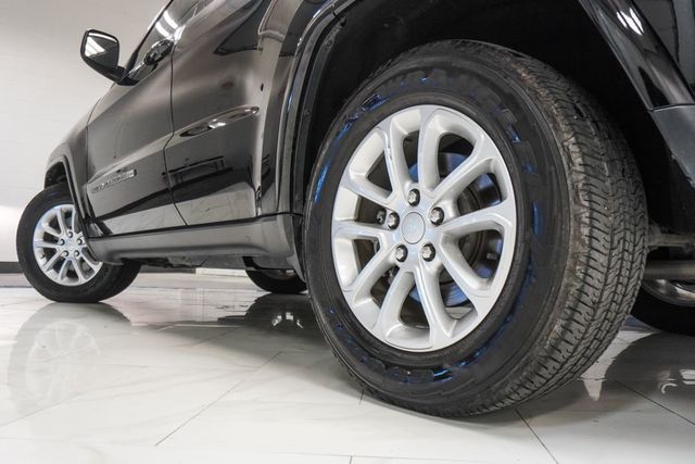 2022 Jeep Grand Cherokee WK Laredo E 4x2 - 23048102 - 28