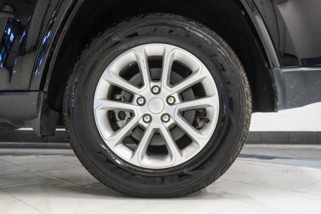 2022 Jeep Grand Cherokee WK Laredo E 4x2 - 23048102 - 29