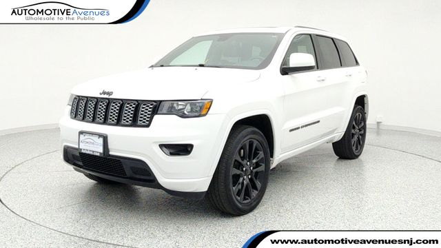 2022 Jeep Grand Cherokee WK Laredo X 4x4 with Altitude Appearance Package & Power Sunroof - 22955033 - 0