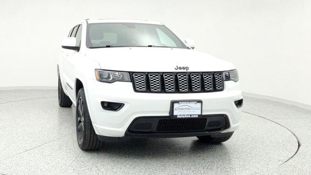 2022 Jeep Grand Cherokee WK Laredo X 4x4 with Altitude Appearance Package & Power Sunroof - 22955033 - 1