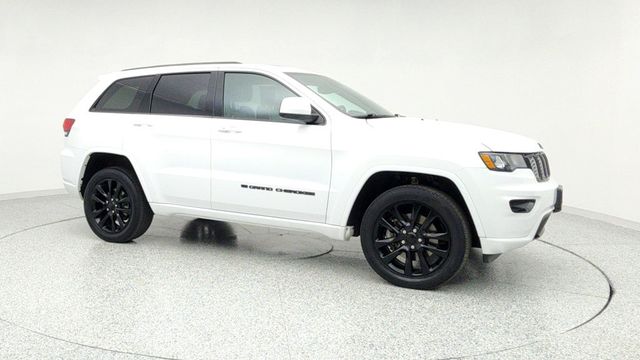 2022 Jeep Grand Cherokee WK Laredo X 4x4 with Altitude Appearance Package & Power Sunroof - 22955033 - 2