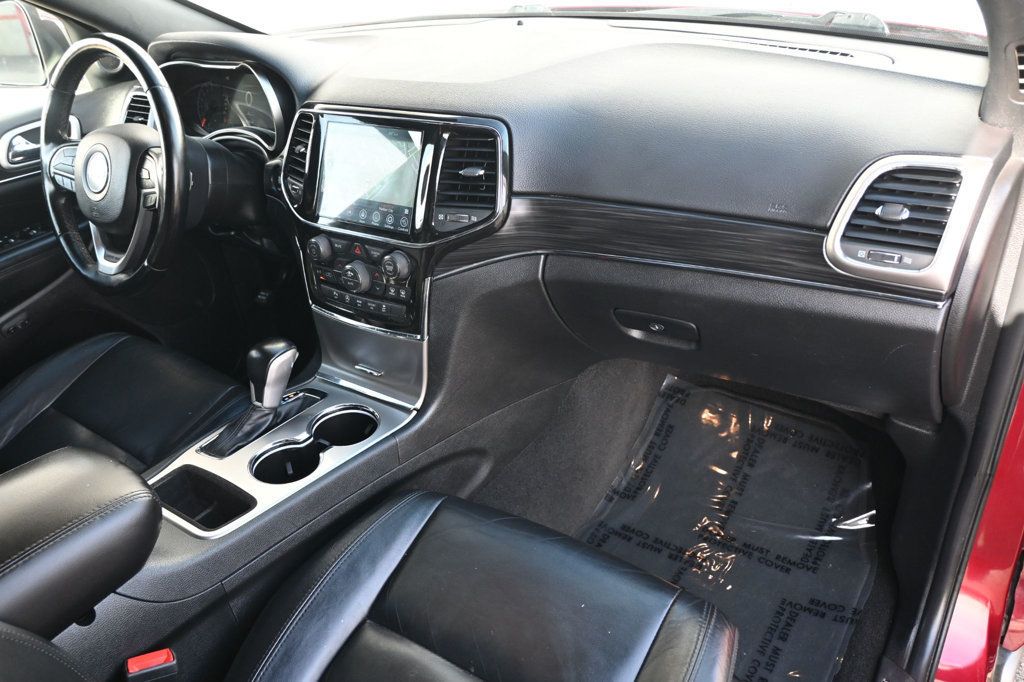 Jeep Grand Cherokee photo 9