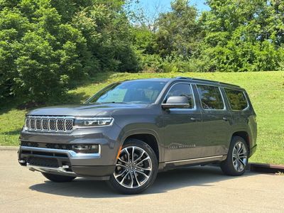 2022 Jeep Grand Wagoneer - 1C4SJVGJ4NS110613
