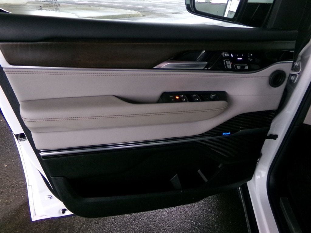 2022 Jeep Grand Wagoneer ENTERTAIN GROUP - 22984655 - 17