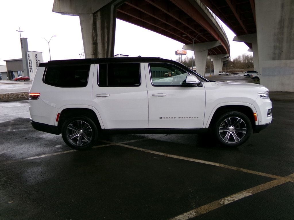 2022 Jeep Grand Wagoneer ENTERTAIN GROUP - 22984655 - 3