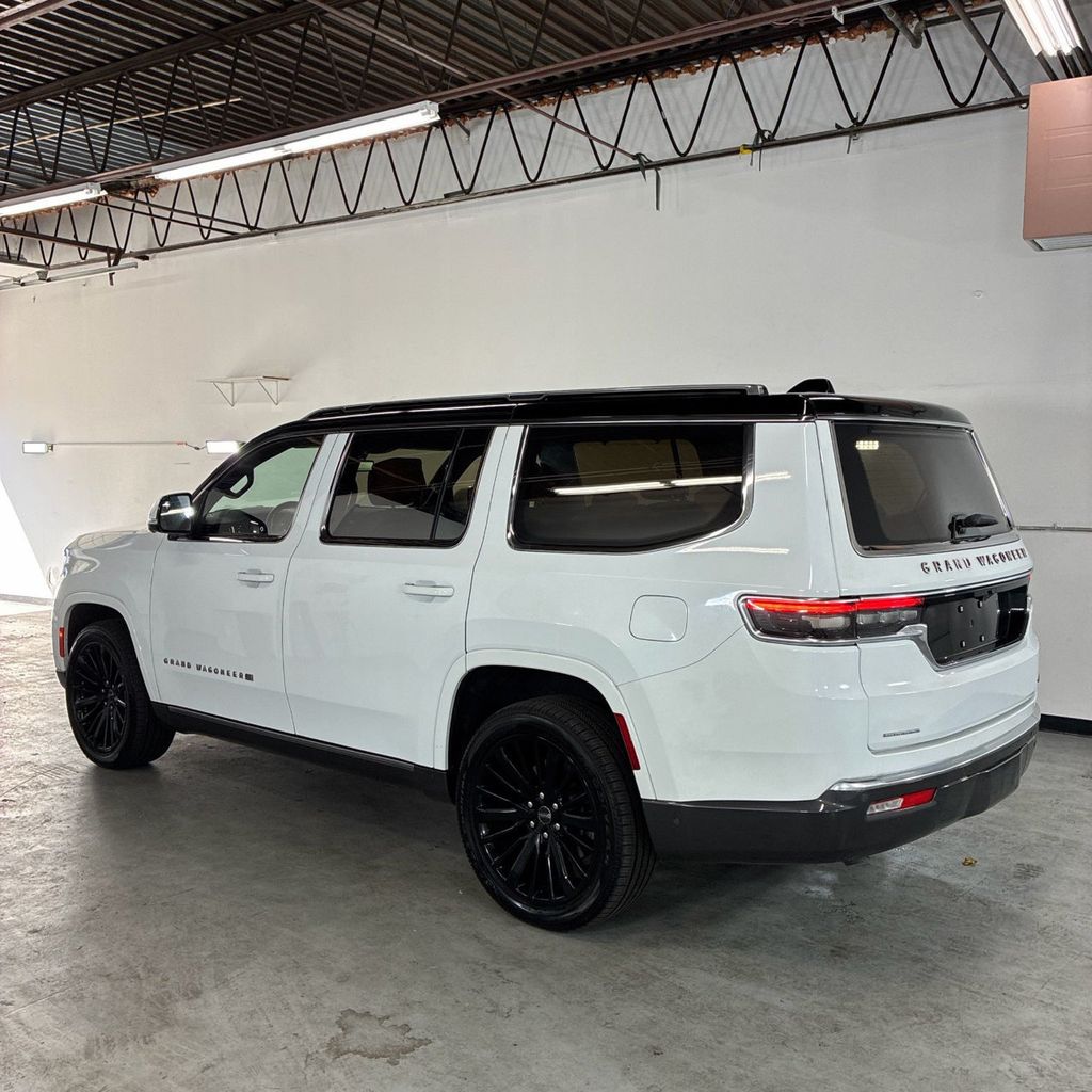 2022 Jeep Grand Wagoneer MSRP$110590/Night Vision Pkg/Heated&Cooled Front-Rear Seats - 23081784 - 4