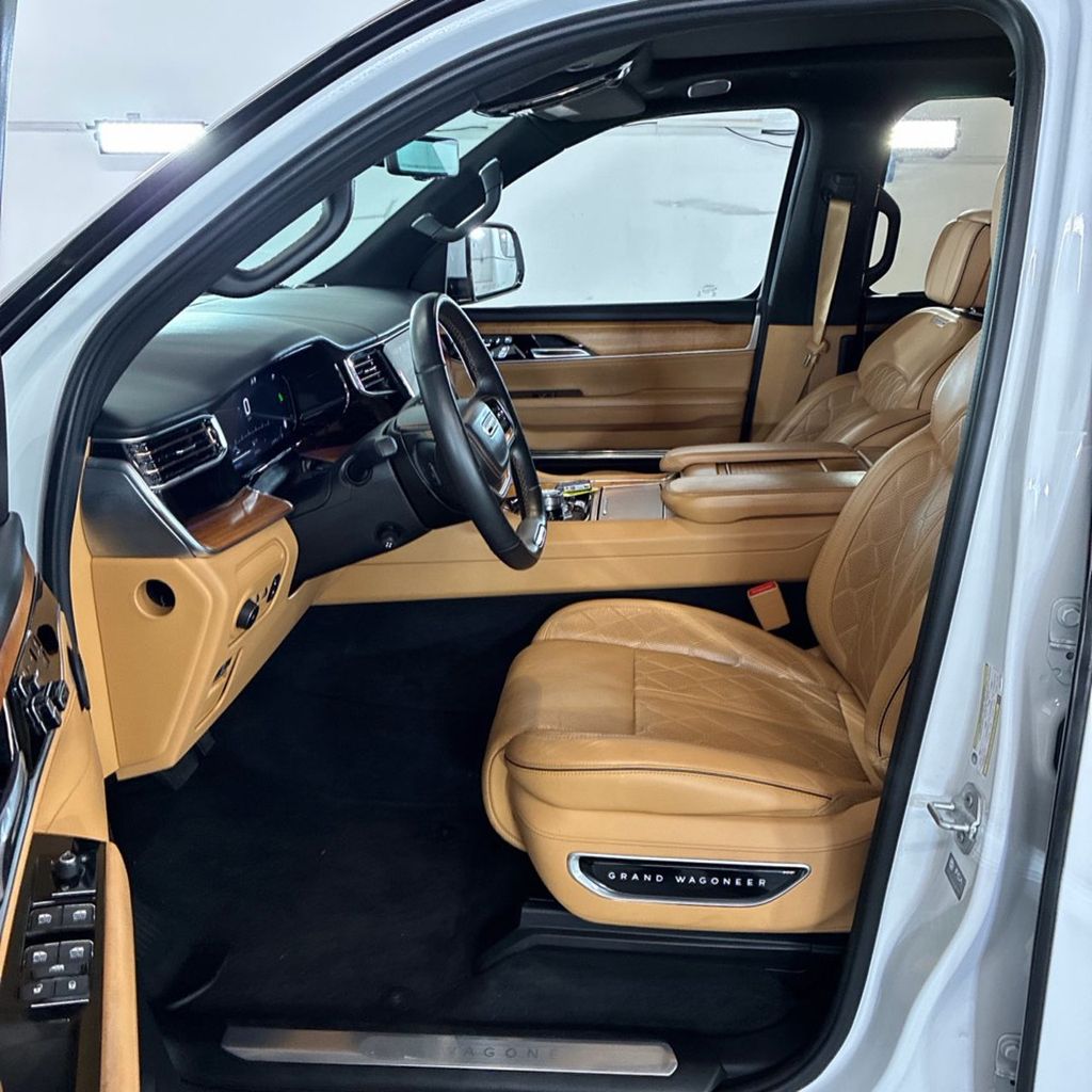 2022 Jeep Grand Wagoneer MSRP$110590/Night Vision Pkg/Heated&Cooled Front-Rear Seats - 23081784 - 5