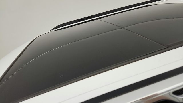 2022 Jeep Grand Wagoneer Series I 4x4 w/ 22'' Wheels, Front Passenger Interactive Display - 22941634 - 9