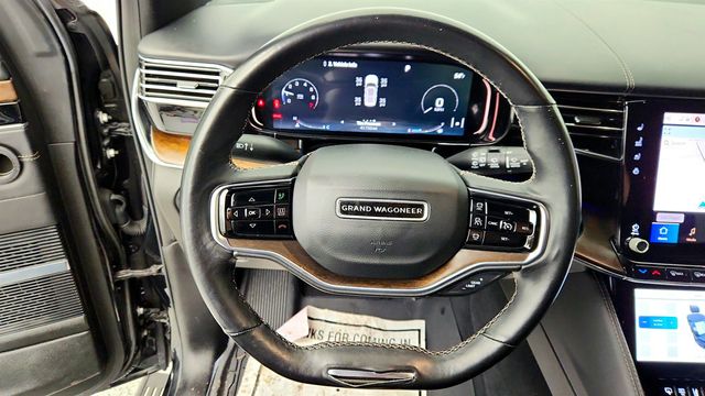 2022 Jeep Grand Wagoneer Series I 4x4 w/ Fr Passenger Interactive Display, Flexible Seats - 22961312 - 11