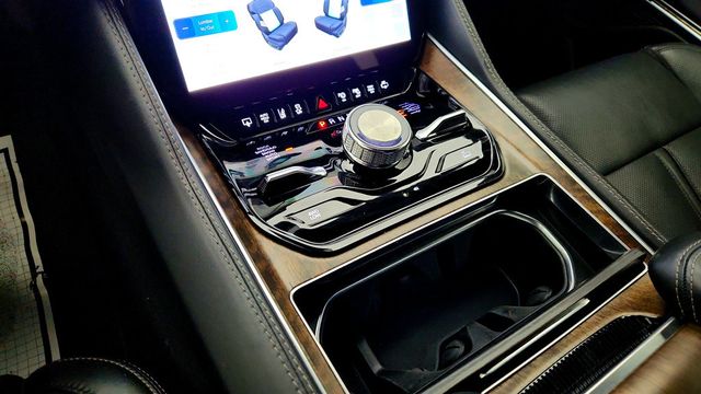 2022 Jeep Grand Wagoneer Series I 4x4 w/ Fr Passenger Interactive Display, Flexible Seats - 22961312 - 14