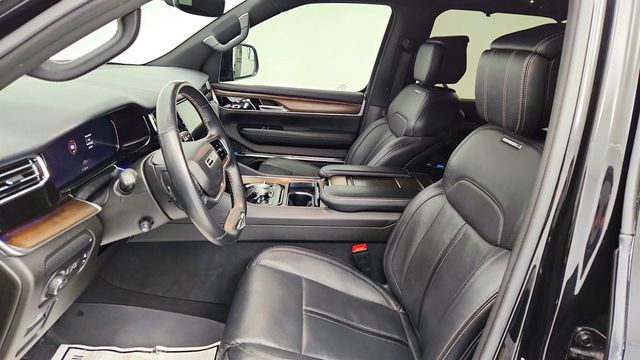 2022 Jeep Grand Wagoneer Series I 4x4 w/ Fr Passenger Interactive Display, Flexible Seats - 22961312 - 18