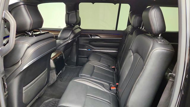 2022 Jeep Grand Wagoneer Series I 4x4 w/ Fr Passenger Interactive Display, Flexible Seats - 22961312 - 19