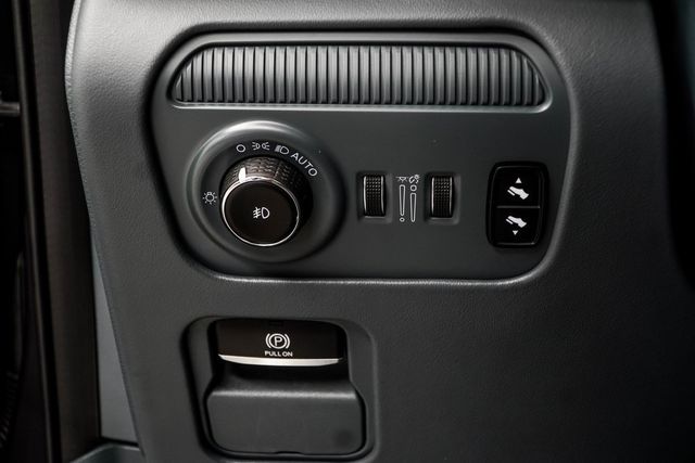 2022 Jeep Grand Wagoneer Series II - 22961503 - 38