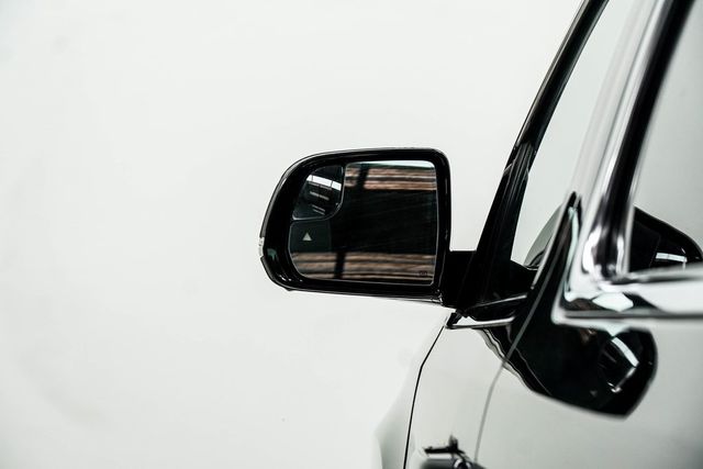 2022 Jeep Grand Wagoneer Series II - 22981432 - 12