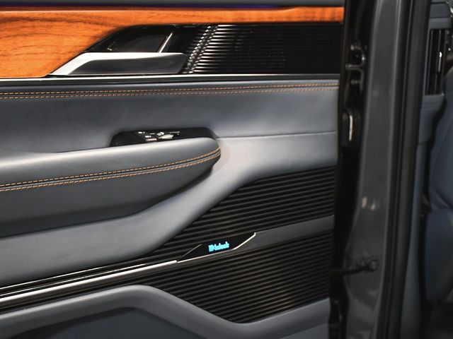 2022 Jeep Grand Wagoneer Series II - 23035225 - 12