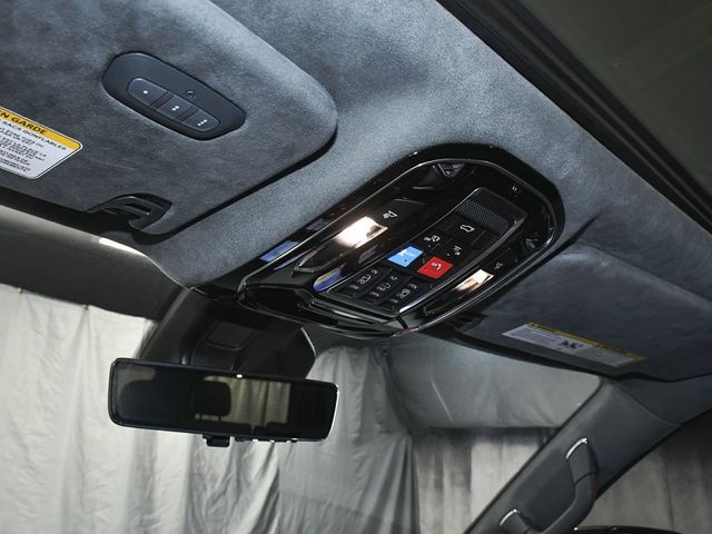 2022 Jeep Grand Wagoneer Series II - 23035225 - 38