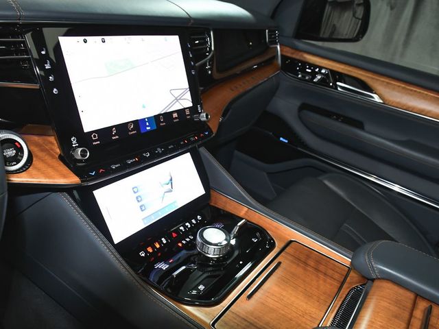 2022 Jeep Grand Wagoneer Series II - 23035225 - 39
