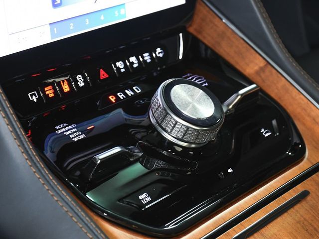 2022 Jeep Grand Wagoneer Series II - 23035225 - 41