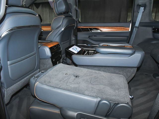 2022 Jeep Grand Wagoneer Series II - 23035225 - 54