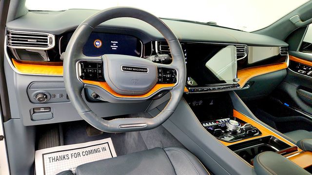2022 Jeep Grand Wagoneer Series II 4x4 w/ Convenience Group & Passenger Display - 23042726 - 12